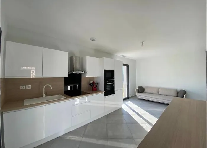 Superbe Maison Chaleureuse بيت للعطل Orgueil