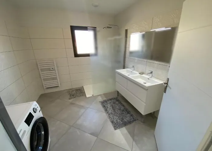 Superbe Maison Chaleureuse Orgueil